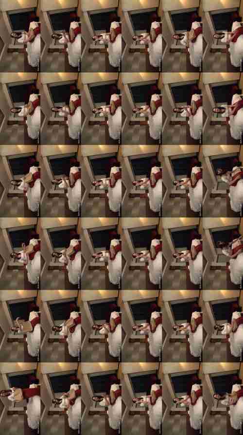 [UNCENSORED-LEAK] APRG-001 I called a delivery health girl and couldn't resist the maternal love and sexual techniques of my pure wife, and I kept making my masochistic wife, who was drowning in squirting, cum until the morning. Delivery Wife Pet [Lu